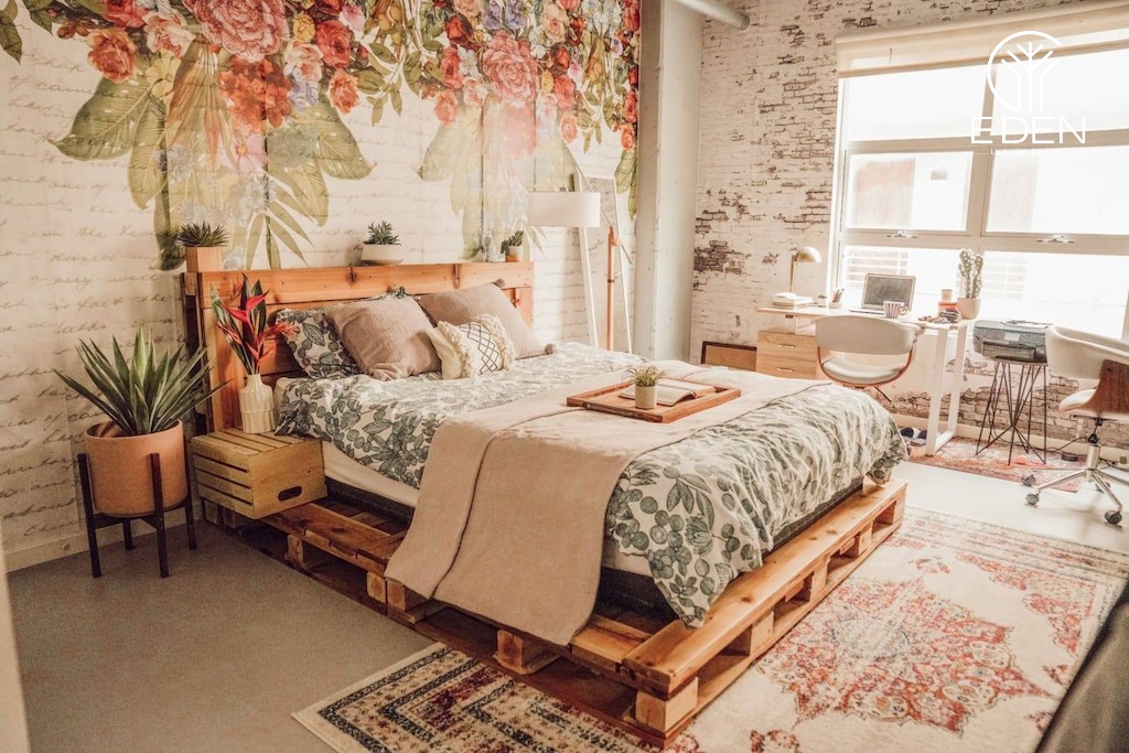 Giường pallet đang được đa số học sinh, sinh viên lựa chọn để trang trí phòng ngủ theo phong cách Vintage vì giá thành phải chăng và mang lại tiện lợi nhất định