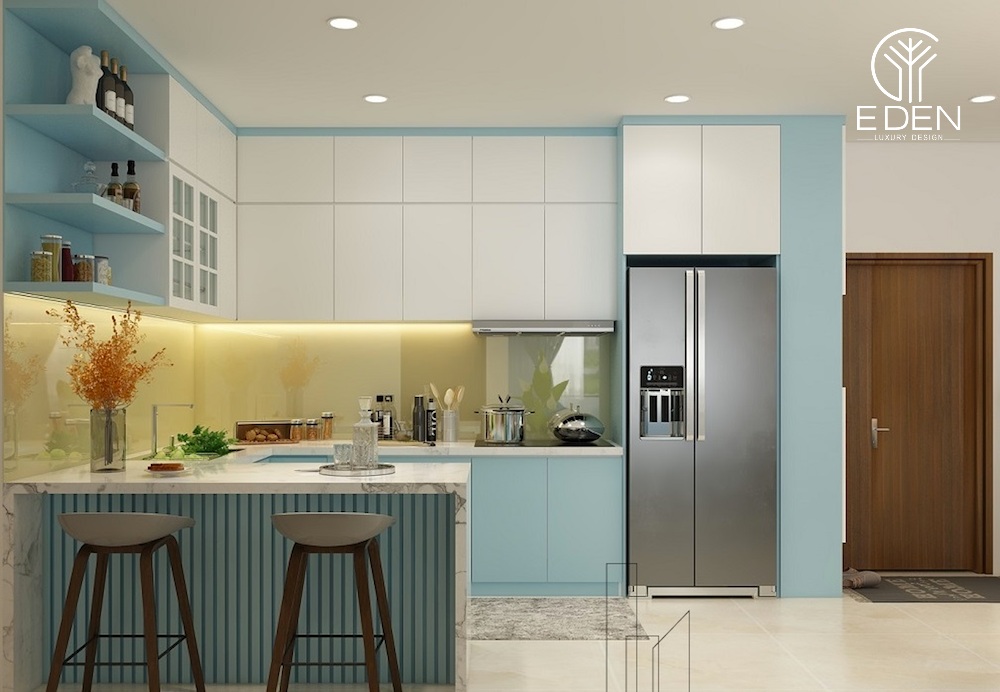 Mang cả khí trời vào trong không gian bếp với 2 tone màu chủ đạo là trắng và xanh dương