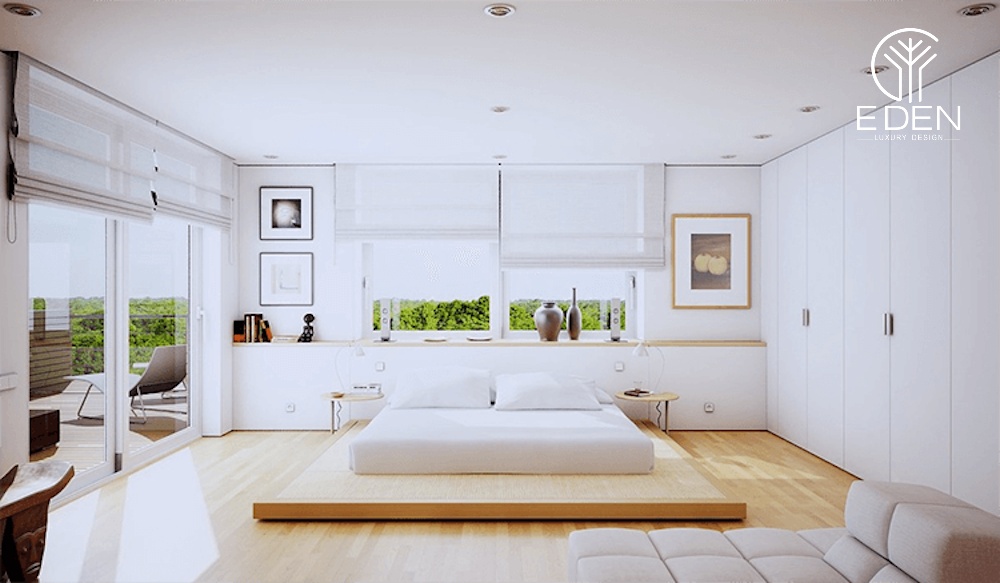 Phòng ngủ Nhật Bản màu trắng với thiết kế cửa kính thông thoáng