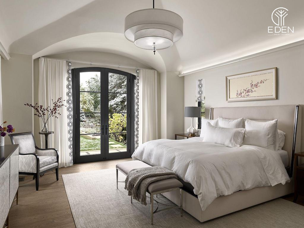 Khu vực phòng ngủ được giản lược những chi tiết rườm rà mang đến không gian thoải mái