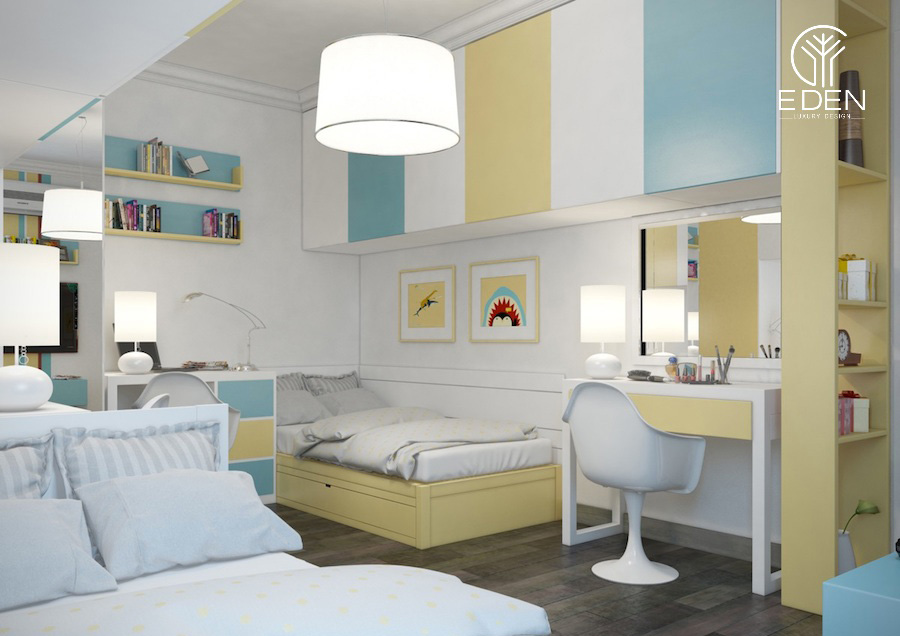Mẫu 8: Phòng ngủ 2 giường chung cho bố mẹ và con, nổi bật là những đồ trang trí nhỏ trong gian phòng