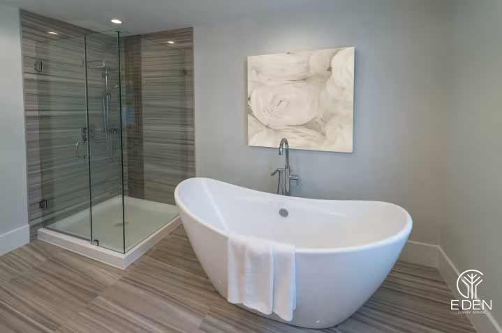 Mẫu thiết kế dành cho nhà tắm đẹp kết hợp với các vật dụng đa năng, tiện dụng 9