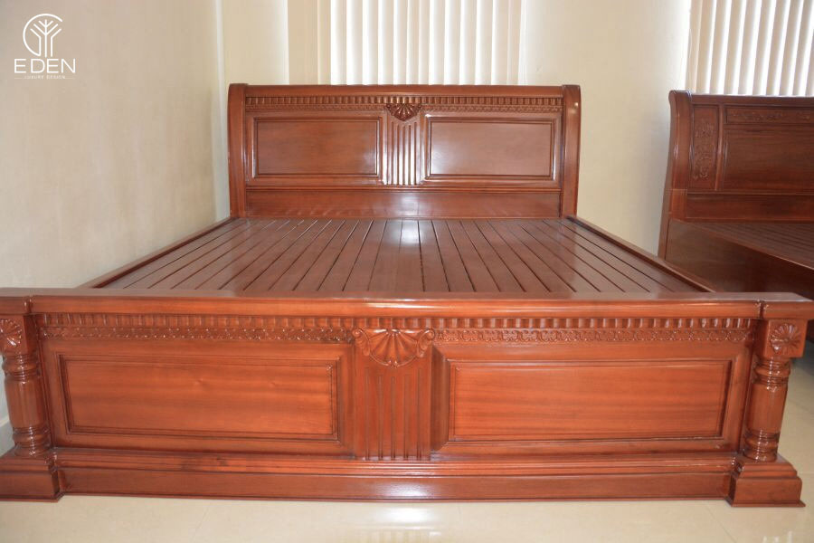Giường gỗ gụ