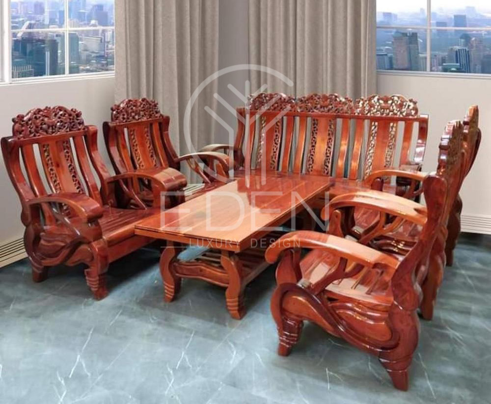Ấn tượng với bộ bàn ghế từ gỗ hương được chạm trổ tinh xảo