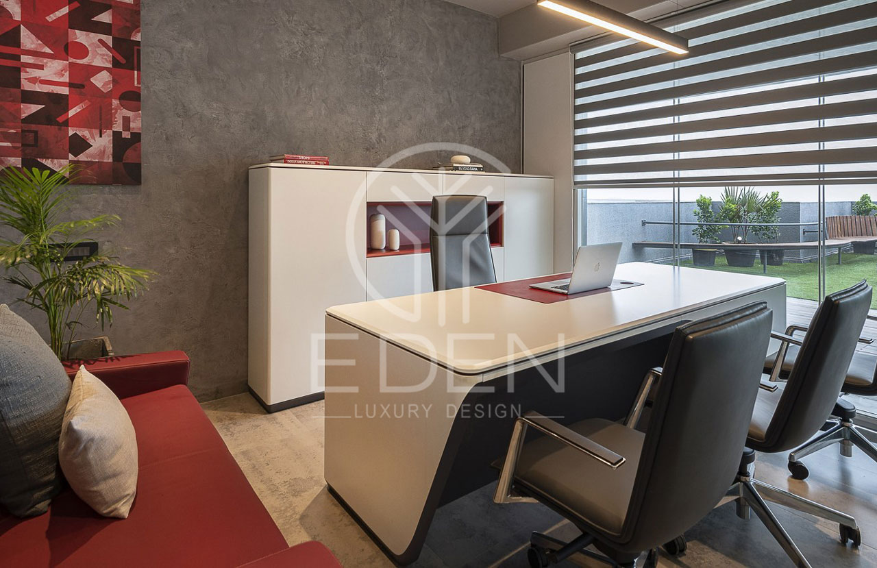 Thiết kế văn phòng nhỏ hiện đại, tiện nghi với nội thất ấn tượng