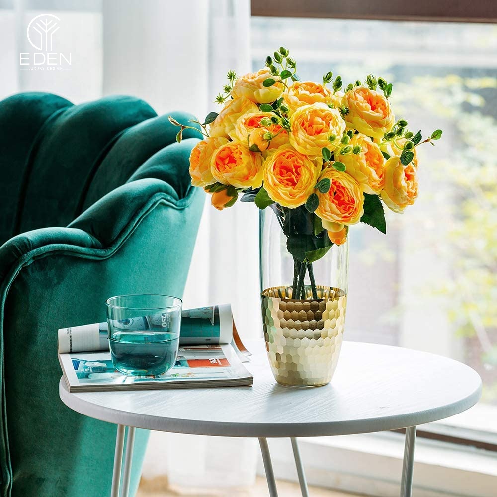 Cách thức trang trí phòng khách bằng bình hoa
