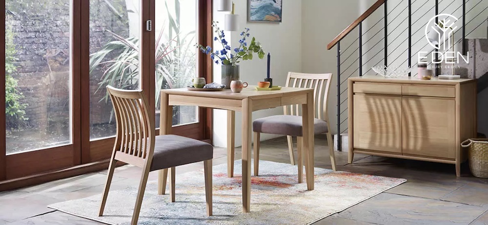 Bàn ghế gỗ cao su với thiết kế đơn giản cũng có thể trở thành điểm nhấn cho phòng khách
