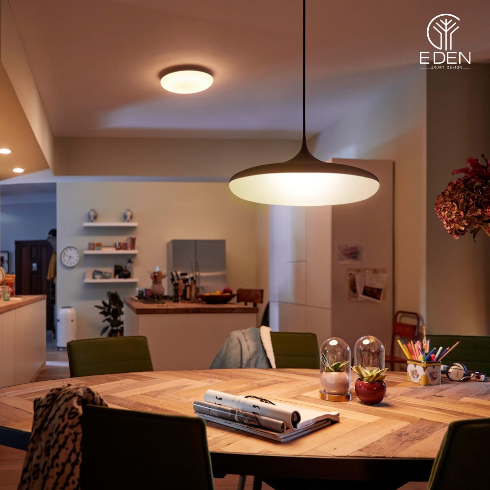 Đèn thả bàn ăn Philips có thể điều chỉnh độ cao phù hợp với khoảng cách giữa trần và bàn