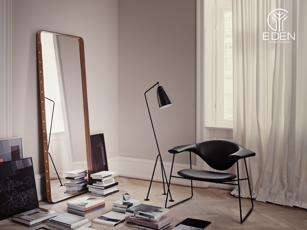 Gương đặt sàn tối giản, hiện đại và tinh tế cho phòng khách nhỏ