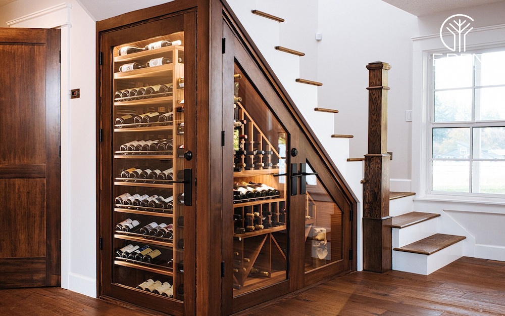 Hướng dẫn thiết kế tủ rượu gầm cầu thang đẹp năm