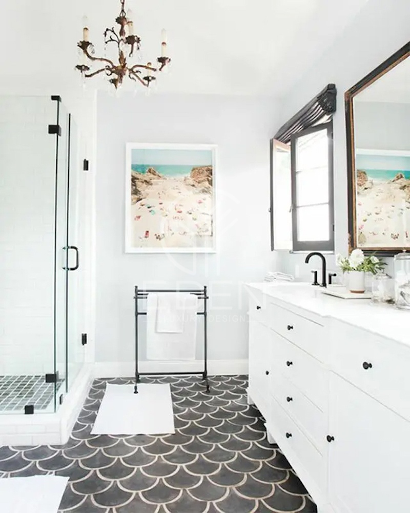 Gạch các tông màu xám được sử dụng trong phòng tắm mang lại cảm giác thư thái khi bước vào