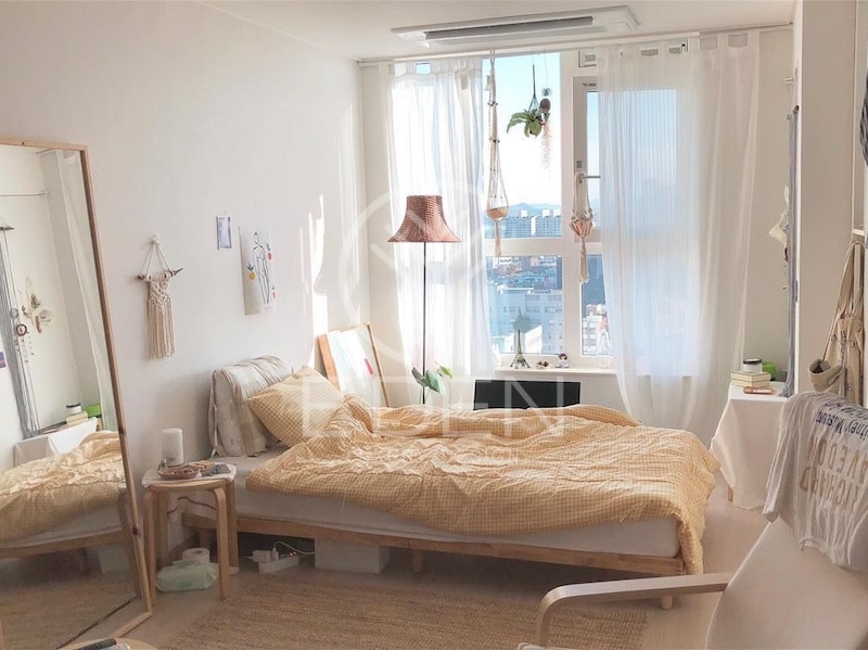 Giường ngủ gỗ pallet mang đậm phong cách Hàn Quốc cho căn phòng