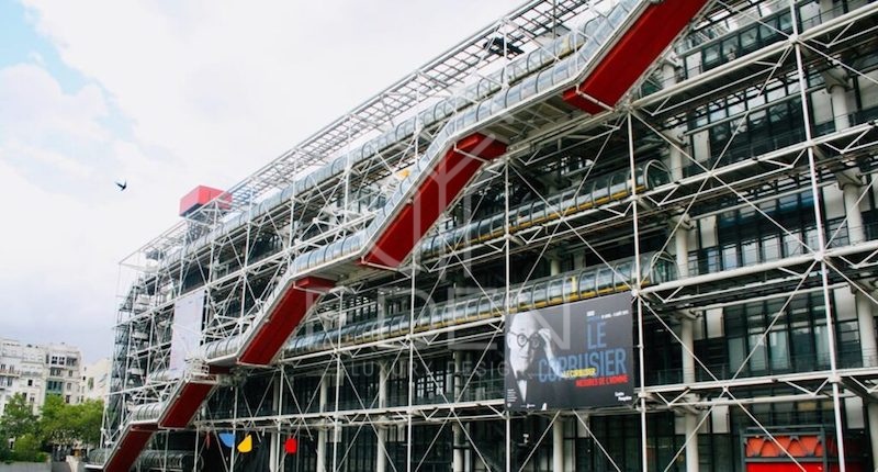 Trung tâm văn hóa Pompidou - Paris mang đậm nét kiến trúc Hitech được cả thế giới công nhận