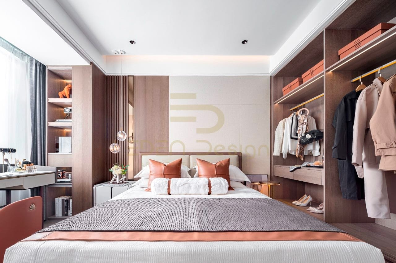 Phòng ngủ của vợ chồng anh Phong