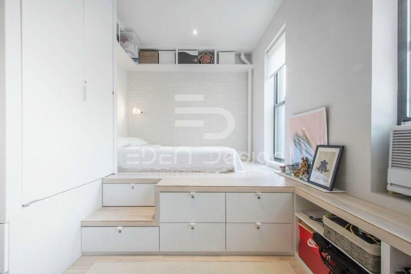 Giường ngủ tích hợp với các hộc tủ đựng đồ là thiết kế bán chạy nhất cho phòng ngủ 13m2