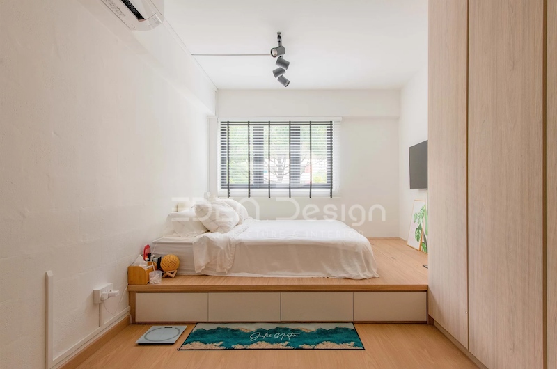 Thiết kế phòng ngủ 11m2 tối giản bằng chất liệu gỗ và cửa sổ đón ánh sáng tự nhiên