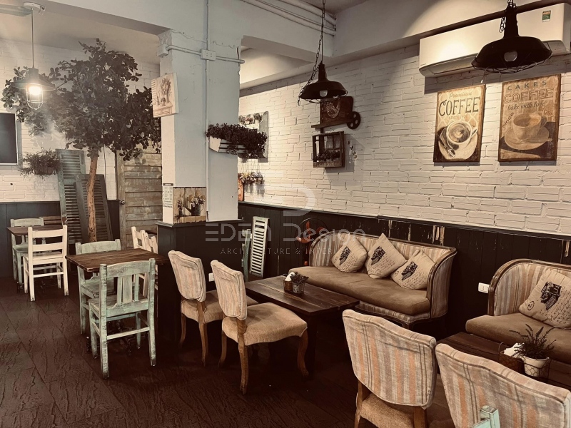 Thiết kế quán cafe chuẩn phong cách Vintage bằng cách phối màu cổ điển và dùng đồ nội thất cũ