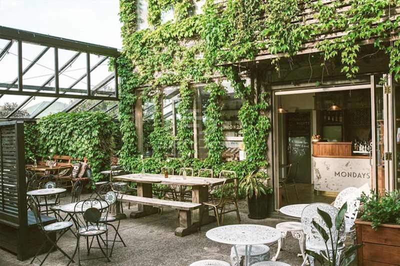 Hòa mình với không gian thiên nhiên là tiêu chí muốn hướng đến của quán cafe theo phong cách xanh