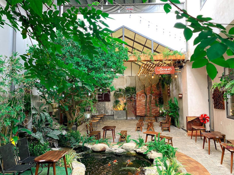 Không gian ấm cúng bên trong Lối Nhỏ Kafe kết hợp phong cách Bắc Âu và nội thất Việt Nam truyền thống