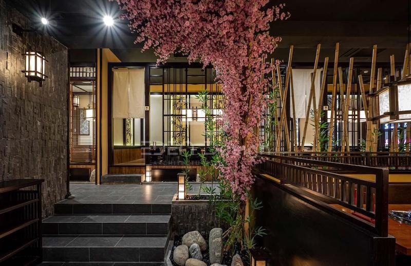 Không gian bình yên mang đậm nét văn hóa Nhật bên trong nhà hàng Anrakutei Premium