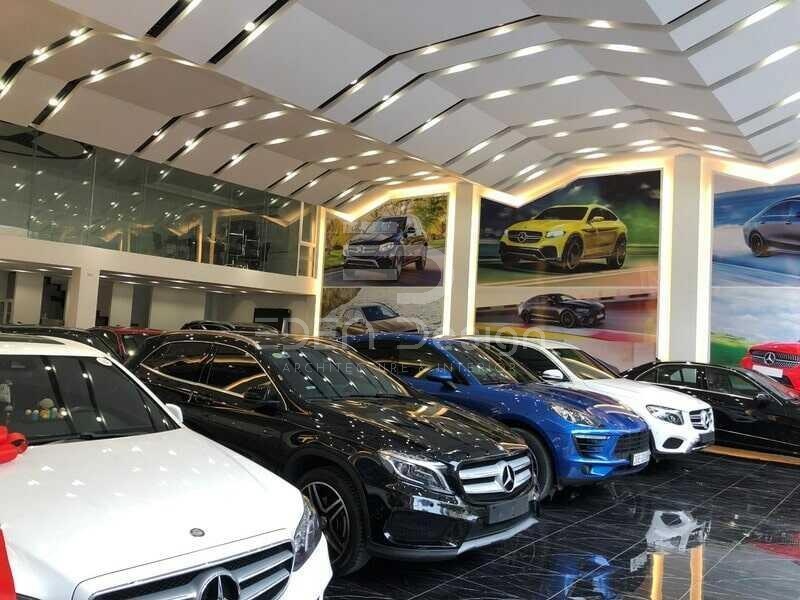 Diện tích của showroom cần được cân nhắc kỹ lưỡng để trưng bày các mẫu xe một cách hợp lý