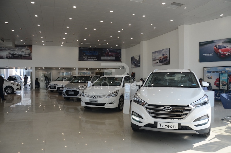 Những lưu ý khi thiết kế nội thất showroom ô tô để tối ưu hóa không gian sử dụng