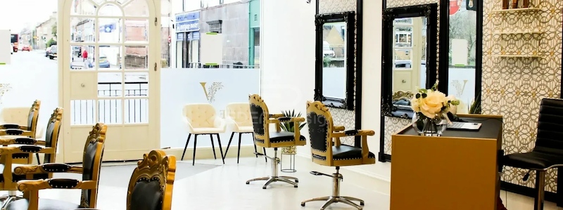 Các vật liệu gỗ luôn được ưu tiên trong phong cách cổ điển.