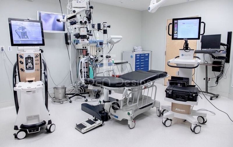 Khu vực khám cần được trang bị máy móc hiện đại để đảm bảo an tâm cho khách hàng.