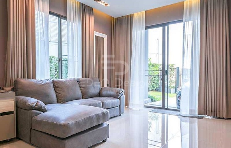 Sử dụng rèm cửa để không gian được đổi mới và có sự riêng tư khi cần thiết